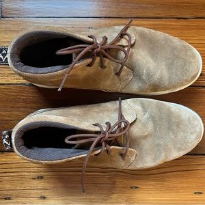 UGG Boy Canoe Suede Chukka boots brown size 6. Casual comfortExcellent condition